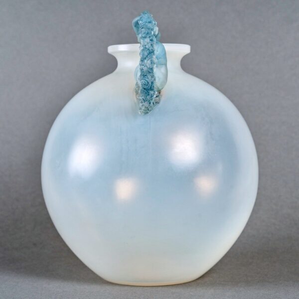 1926 René Lalique - Vase Ronsard Verre Opalescent Patiné Bleu