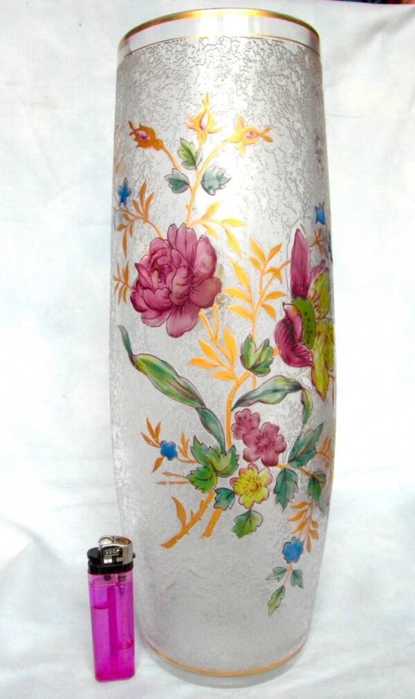 Grand Vase Gravé "fleurs Et Papillon" Par Baccarat, Era Daum Daum Galle 1900