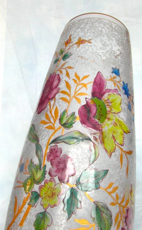 Grand Vase Gravé "fleurs Et Papillon" Par Baccarat, Era Daum Daum Galle 1900