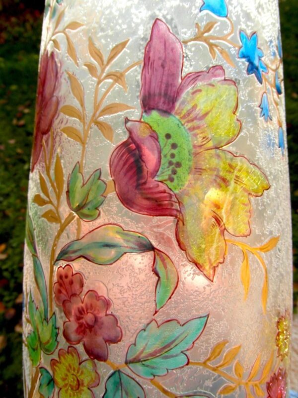 Grand Vase Gravé "fleurs Et Papillon" Par Baccarat, Era Daum Daum Galle 1900